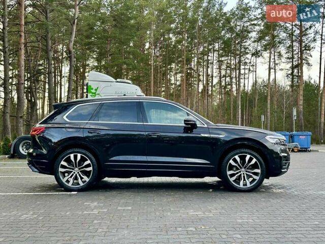 Черный Фольксваген Туарег, объемом двигателя 2.97 л и пробегом 264 тыс. км за 44000 $, фото 9 на Automoto.ua