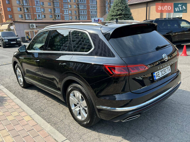Чорний Фольксваген Туарег, об'ємом двигуна 2.97 л та пробігом 151 тис. км за 42900 $, фото 6 на Automoto.ua