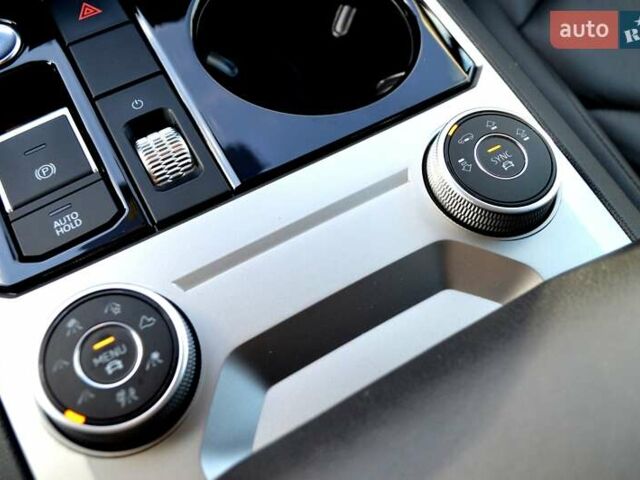 Черный Фольксваген Туарег, объемом двигателя 2.97 л и пробегом 115 тыс. км за 39900 $, фото 16 на Automoto.ua