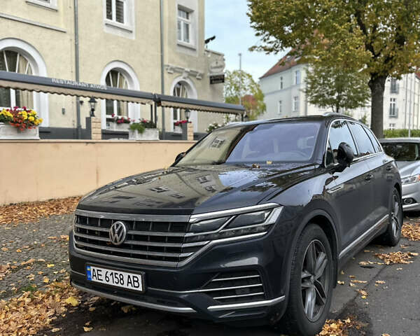 Черный Фольксваген Туарег, объемом двигателя 3 л и пробегом 248 тыс. км за 35000 $, фото 7 на Automoto.ua