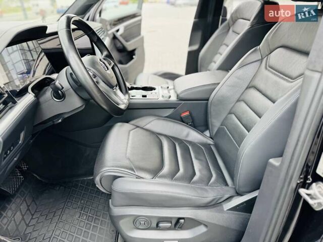 Чорний Фольксваген Туарег, об'ємом двигуна 2.97 л та пробігом 170 тис. км за 41950 $, фото 43 на Automoto.ua