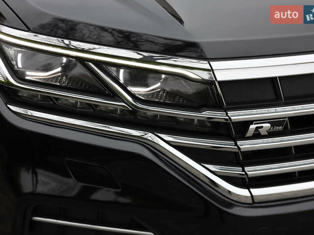 Черный Фольксваген Туарег, объемом двигателя 2.97 л и пробегом 252 тыс. км за 40500 $, фото 9 на Automoto.ua