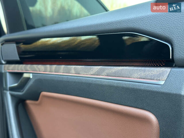 Черный Фольксваген Туарег, объемом двигателя 3 л и пробегом 259 тыс. км за 38999 $, фото 60 на Automoto.ua