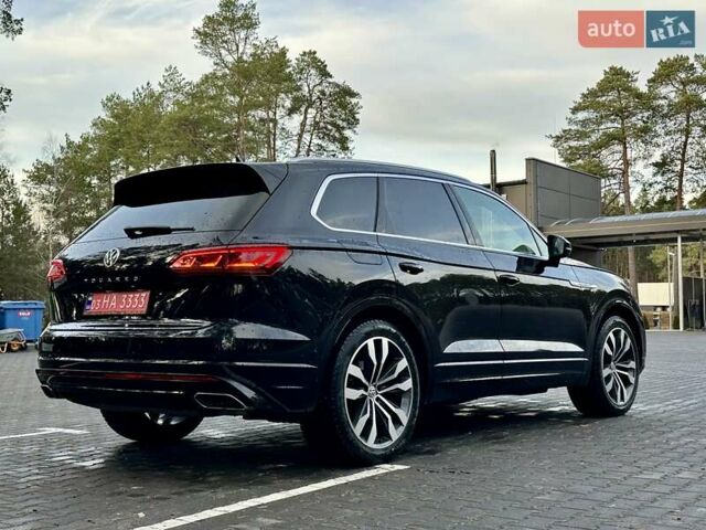 Черный Фольксваген Туарег, объемом двигателя 2.97 л и пробегом 264 тыс. км за 44000 $, фото 24 на Automoto.ua
