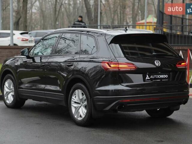 Чорний Фольксваген Туарег, об'ємом двигуна 2.99 л та пробігом 120 тис. км за 35000 $, фото 5 на Automoto.ua
