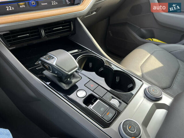 Чорний Фольксваген Туарег, об'ємом двигуна 2.97 л та пробігом 151 тис. км за 42900 $, фото 14 на Automoto.ua