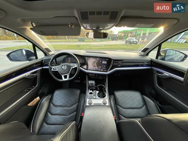 Черный Фольксваген Туарег, объемом двигателя 2.97 л и пробегом 187 тыс. км за 45500 $, фото 23 на Automoto.ua