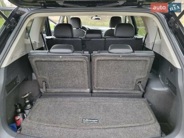 Чорний Фольксваген Туарег, об'ємом двигуна 2 л та пробігом 83 тис. км за 18900 $, фото 20 на Automoto.ua