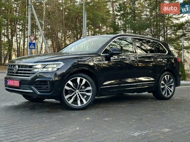 Черный Фольксваген Туарег, объемом двигателя 2.97 л и пробегом 264 тыс. км за 44000 $, фото 15 на Automoto.ua