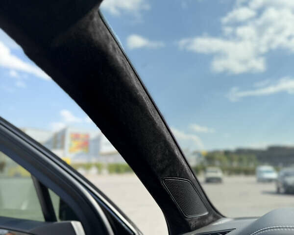 Черный Фольксваген Туарег, объемом двигателя 2.97 л и пробегом 76 тыс. км за 58500 $, фото 16 на Automoto.ua