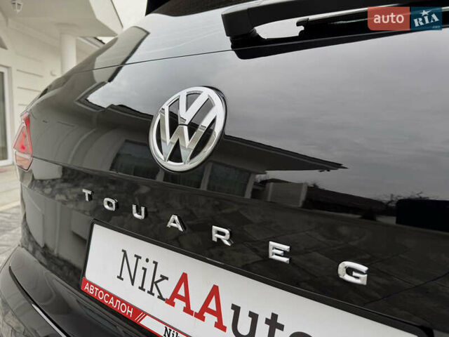 Чорний Фольксваген Туарег, об'ємом двигуна 3 л та пробігом 99 тис. км за 57888 $, фото 27 на Automoto.ua