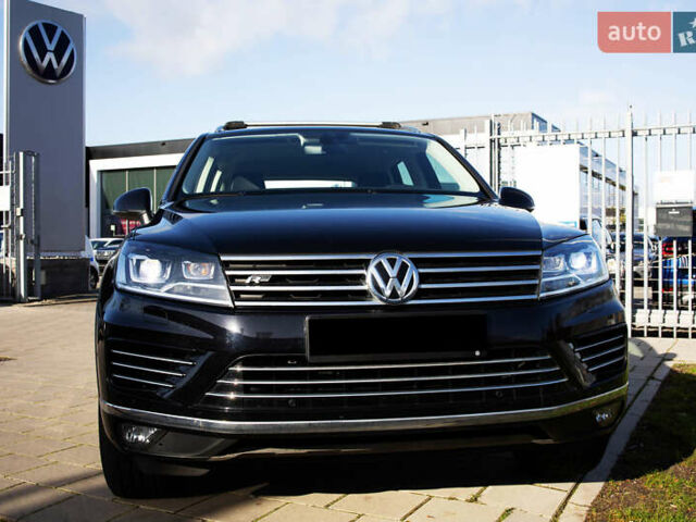 Чорний Фольксваген Туарег, об'ємом двигуна 3 л та пробігом 106 тис. км за 32519 $, фото 7 на Automoto.ua