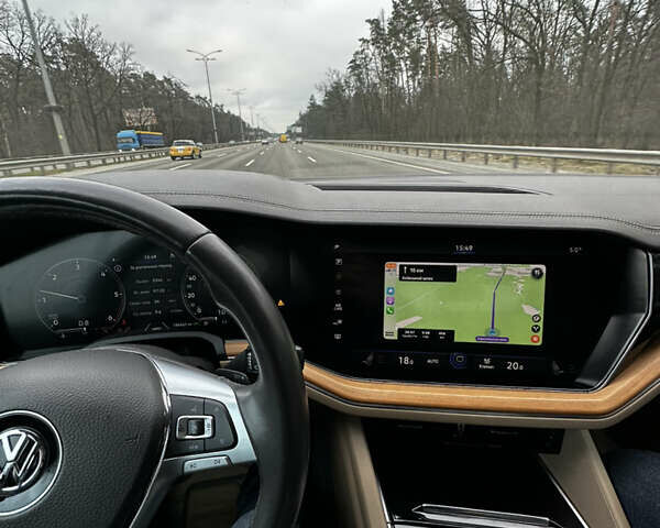 Черный Фольксваген Туарег, объемом двигателя 3 л и пробегом 248 тыс. км за 35000 $, фото 5 на Automoto.ua