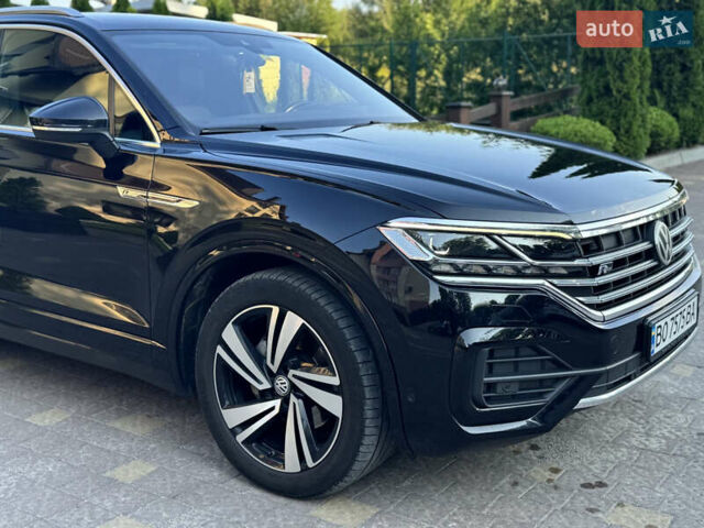 Чорний Фольксваген Туарег, об'ємом двигуна 2.97 л та пробігом 240 тис. км за 43500 $, фото 2 на Automoto.ua
