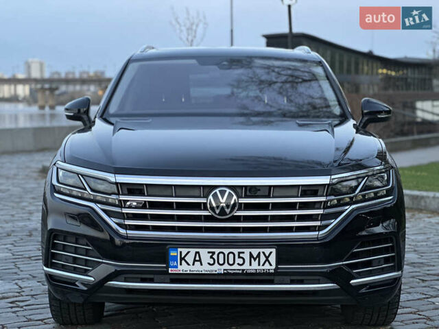 Черный Фольксваген Туарег, объемом двигателя 3 л и пробегом 229 тыс. км за 39999 $, фото 7 на Automoto.ua