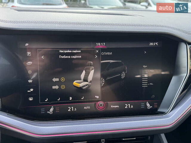 Чорний Фольксваген Туарег, об'ємом двигуна 2.97 л та пробігом 240 тис. км за 43500 $, фото 43 на Automoto.ua