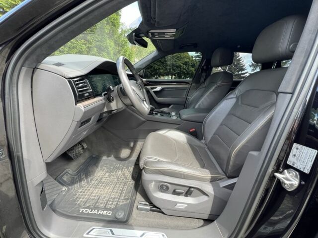 Черный Фольксваген Туарег, объемом двигателя 3 л и пробегом 194 тыс. км за 40500 $, фото 21 на Automoto.ua