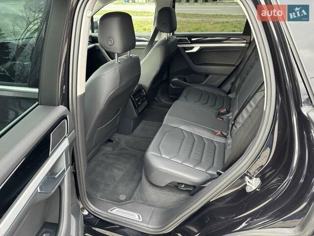 Черный Фольксваген Туарег, объемом двигателя 2.97 л и пробегом 96 тыс. км за 45500 $, фото 14 на Automoto.ua