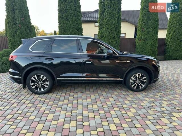 Чорний Фольксваген Туарег, об'ємом двигуна 2.97 л та пробігом 190 тис. км за 42000 $, фото 4 на Automoto.ua