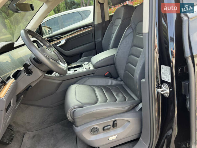 Чорний Фольксваген Туарег, об'ємом двигуна 2.97 л та пробігом 151 тис. км за 42900 $, фото 17 на Automoto.ua