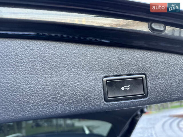 Черный Фольксваген Туарег, объемом двигателя 2.97 л и пробегом 275 тыс. км за 24800 $, фото 23 на Automoto.ua