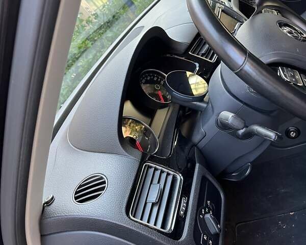 Чорний Фольксваген Туарег, об'ємом двигуна 3 л та пробігом 106 тис. км за 32519 $, фото 10 на Automoto.ua