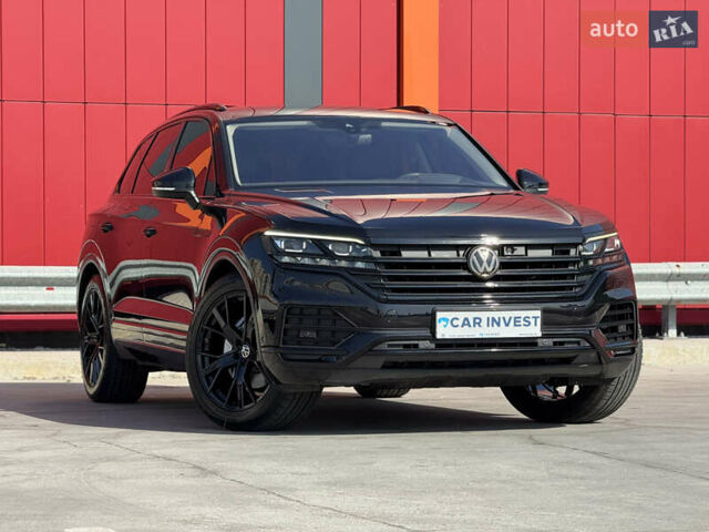 Чорний Фольксваген Туарег, об'ємом двигуна 2.97 л та пробігом 206 тис. км за 45000 $, фото 1 на Automoto.ua