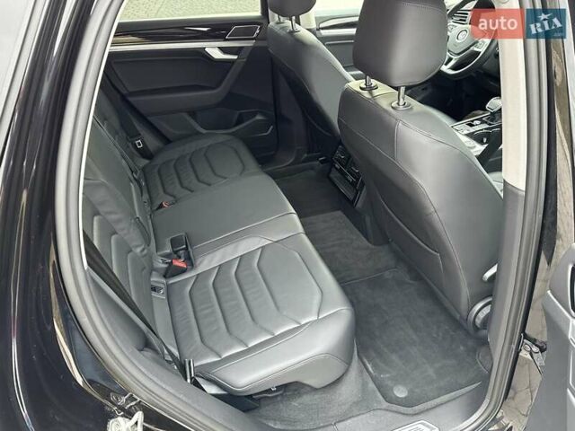 Черный Фольксваген Туарег, объемом двигателя 2.97 л и пробегом 96 тыс. км за 45500 $, фото 16 на Automoto.ua