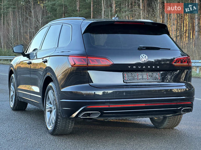 Черный Фольксваген Туарег, объемом двигателя 3 л и пробегом 259 тыс. км за 38999 $, фото 4 на Automoto.ua