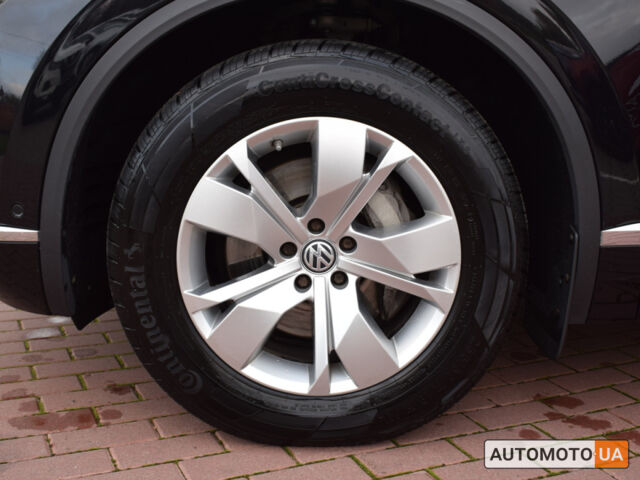 Чорний Фольксваген Туарег, об'ємом двигуна 3 л та пробігом 145 тис. км за 39805 $, фото 12 на Automoto.ua