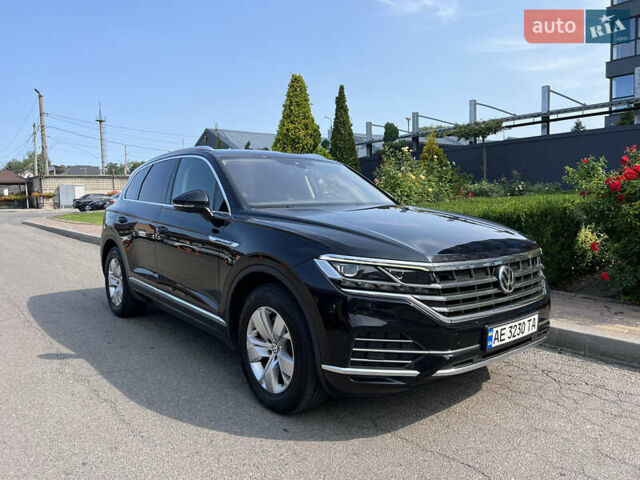 Чорний Фольксваген Туарег, об'ємом двигуна 2.97 л та пробігом 151 тис. км за 42900 $, фото 5 на Automoto.ua