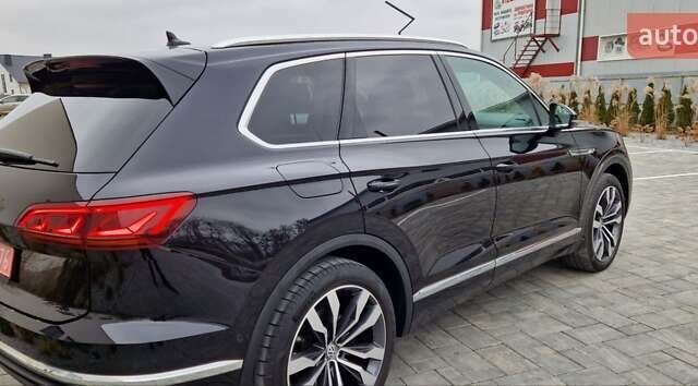 Черный Фольксваген Туарег, объемом двигателя 3 л и пробегом 189 тыс. км за 42800 $, фото 6 на Automoto.ua