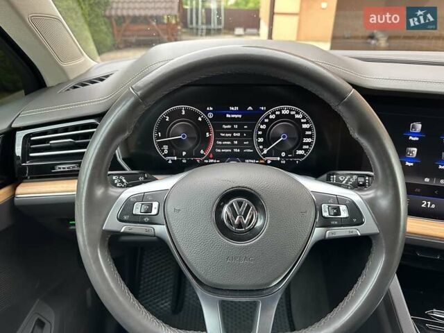 Чорний Фольксваген Туарег, об'ємом двигуна 2.97 л та пробігом 190 тис. км за 42000 $, фото 32 на Automoto.ua