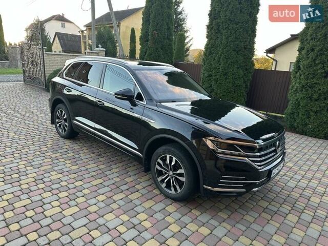 Чорний Фольксваген Туарег, об'ємом двигуна 2.97 л та пробігом 190 тис. км за 42000 $, фото 3 на Automoto.ua