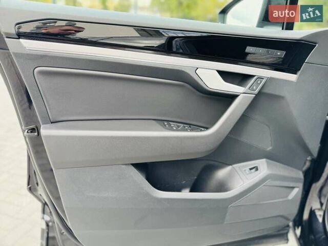 Чорний Фольксваген Туарег, об'ємом двигуна 2.97 л та пробігом 170 тис. км за 41950 $, фото 44 на Automoto.ua