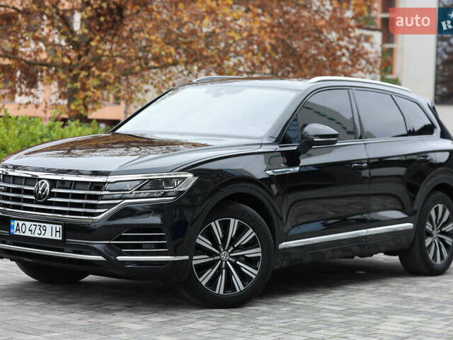 Черный Фольксваген Туарег, объемом двигателя 2.97 л и пробегом 252 тыс. км за 40500 $, фото 6 на Automoto.ua
