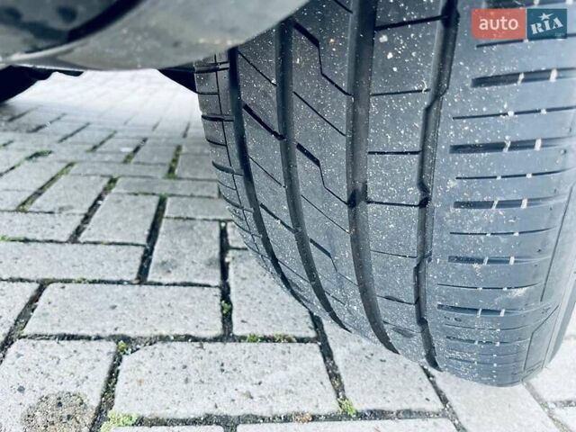 Чорний Фольксваген Туарег, об'ємом двигуна 3 л та пробігом 106 тис. км за 32519 $, фото 25 на Automoto.ua