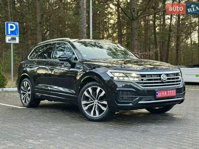 Черный Фольксваген Туарег, объемом двигателя 2.97 л и пробегом 264 тыс. км за 44000 $, фото 6 на Automoto.ua