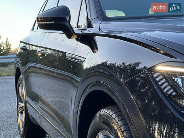 Черный Фольксваген Туарег, объемом двигателя 3 л и пробегом 259 тыс. км за 38999 $, фото 24 на Automoto.ua