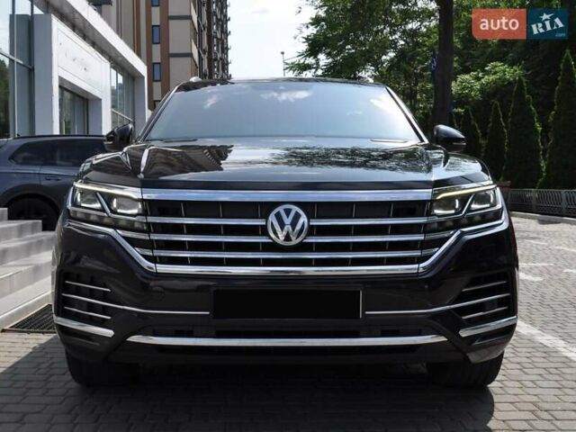 Черный Фольксваген Туарег, объемом двигателя 2.97 л и пробегом 138 тыс. км за 46400 $, фото 12 на Automoto.ua