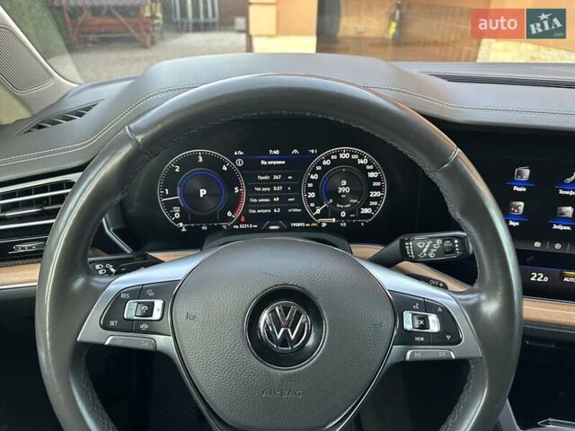 Чорний Фольксваген Туарег, об'ємом двигуна 2.97 л та пробігом 190 тис. км за 42000 $, фото 26 на Automoto.ua