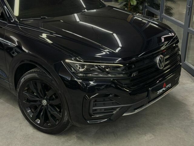 Черный Фольксваген Туарег, объемом двигателя 3 л и пробегом 172 тыс. км за 50500 $, фото 1 на Automoto.ua