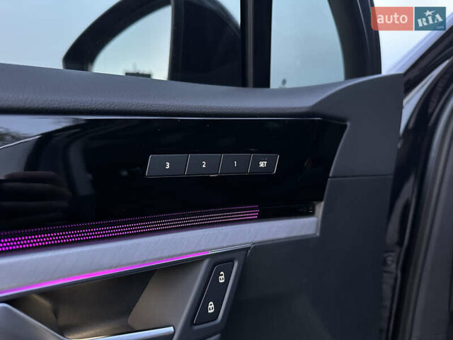 Черный Фольксваген Туарег, объемом двигателя 3 л и пробегом 229 тыс. км за 39999 $, фото 31 на Automoto.ua