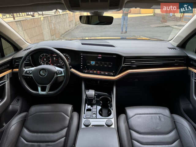 Чорний Фольксваген Туарег, об'ємом двигуна 2.97 л та пробігом 206 тис. км за 45000 $, фото 53 на Automoto.ua