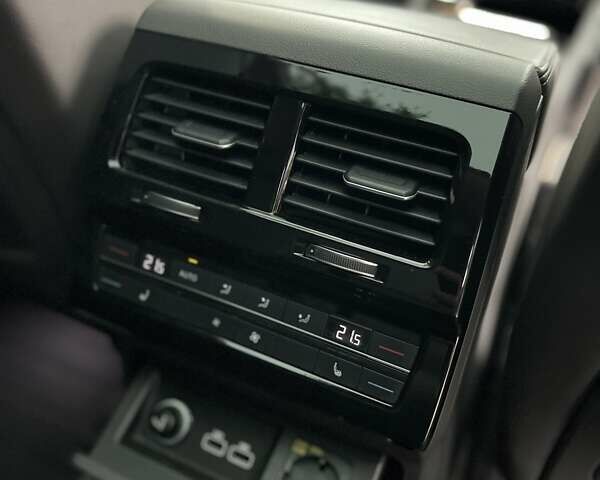 Чорний Фольксваген Туарег, об'ємом двигуна 2.97 л та пробігом 118 тис. км за 53900 $, фото 15 на Automoto.ua