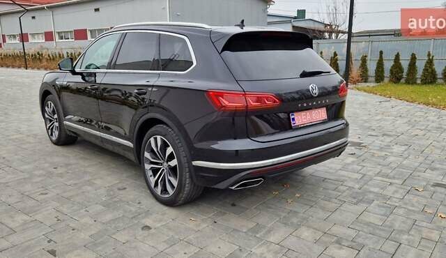 Черный Фольксваген Туарег, объемом двигателя 3 л и пробегом 189 тыс. км за 42800 $, фото 61 на Automoto.ua