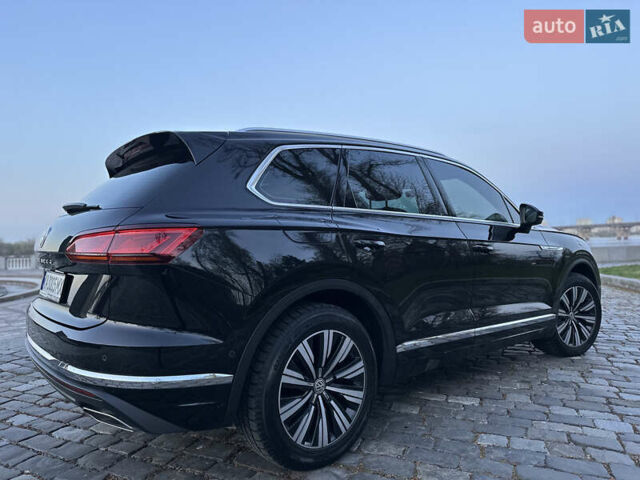 Черный Фольксваген Туарег, объемом двигателя 3 л и пробегом 229 тыс. км за 39999 $, фото 12 на Automoto.ua