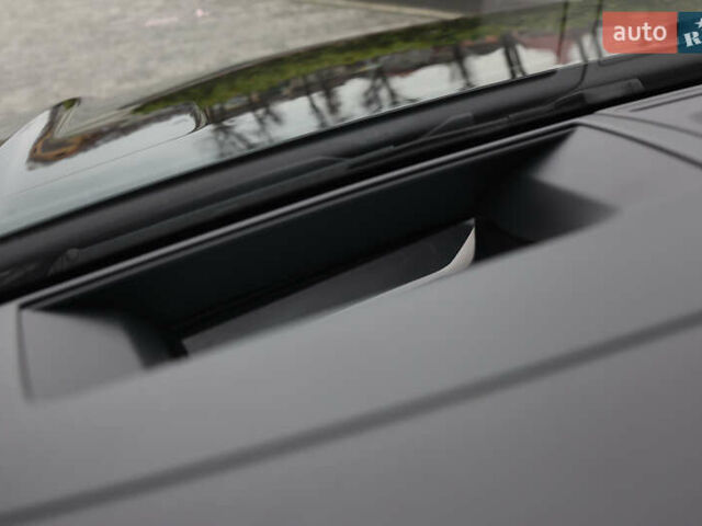 Черный Фольксваген Туарег, объемом двигателя 2.97 л и пробегом 252 тыс. км за 40500 $, фото 23 на Automoto.ua