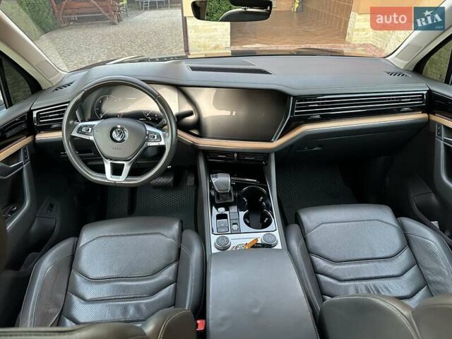 Чорний Фольксваген Туарег, об'ємом двигуна 2.97 л та пробігом 190 тис. км за 42000 $, фото 14 на Automoto.ua