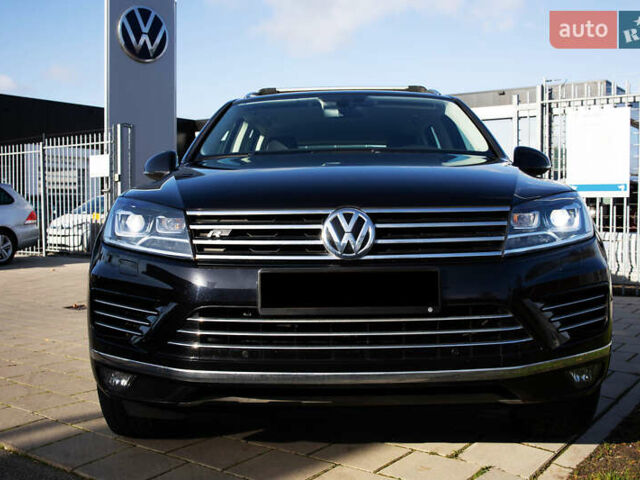 Чорний Фольксваген Туарег, об'ємом двигуна 3 л та пробігом 106 тис. км за 32519 $, фото 8 на Automoto.ua